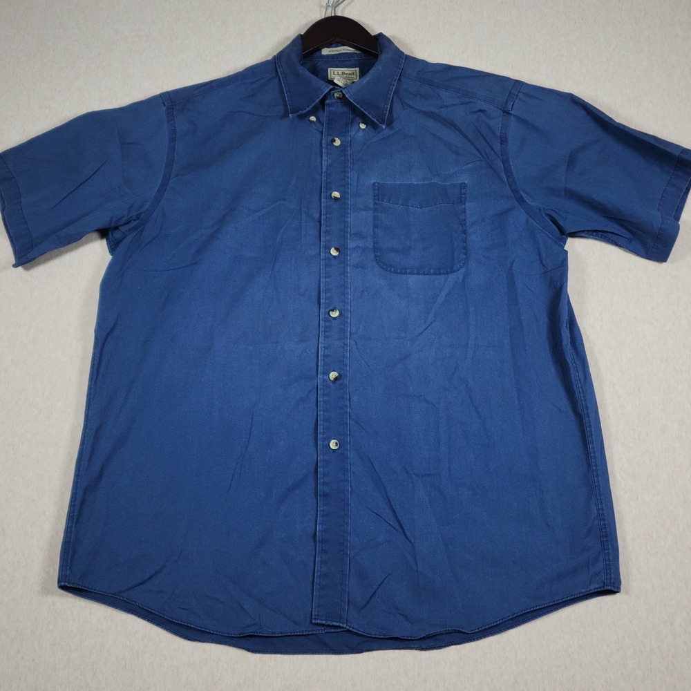 LL Bean Wrinkle Resistant Short Sleeve Button Down Shirt Blue Large Mens L